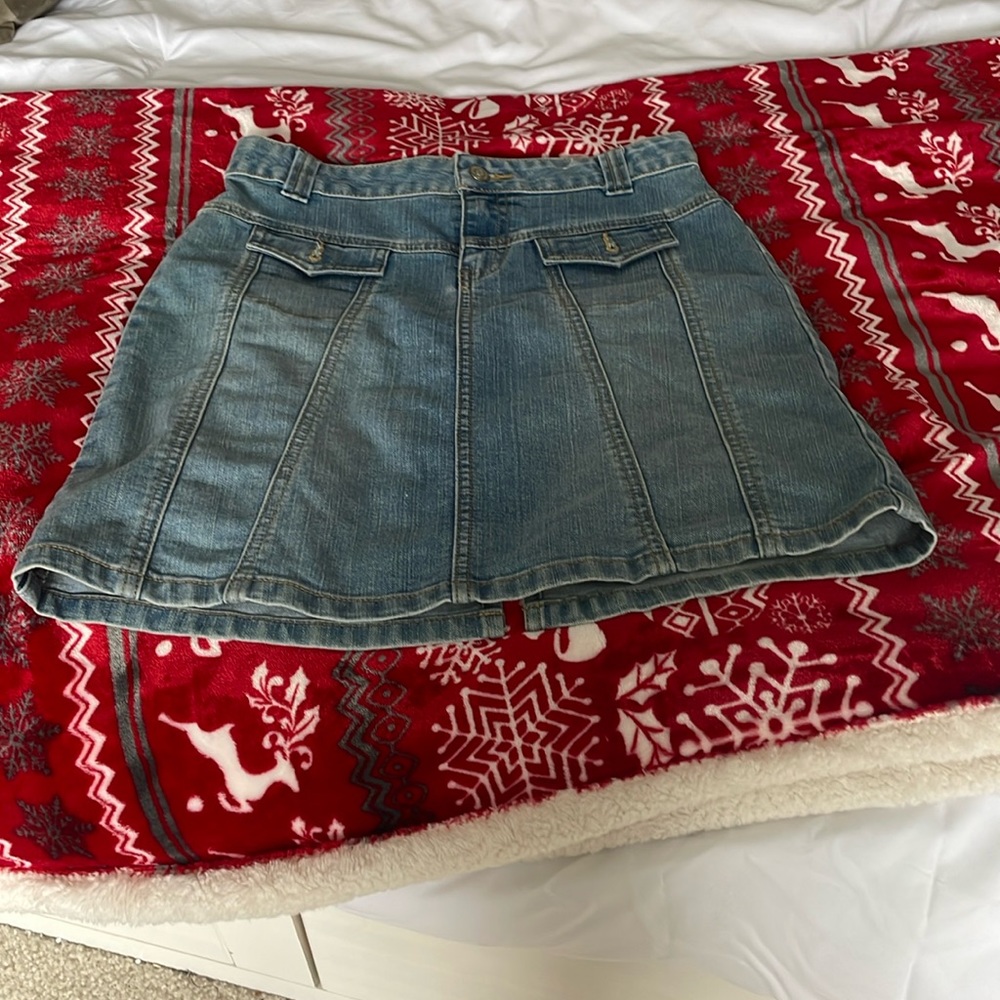 Old navy denim skirt- size 14